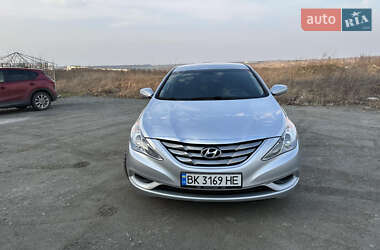 Седан Hyundai Sonata 2013 в 