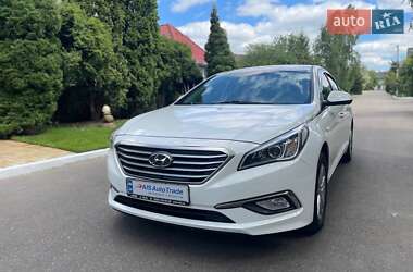 Седан Hyundai Sonata 2016 в Киеве