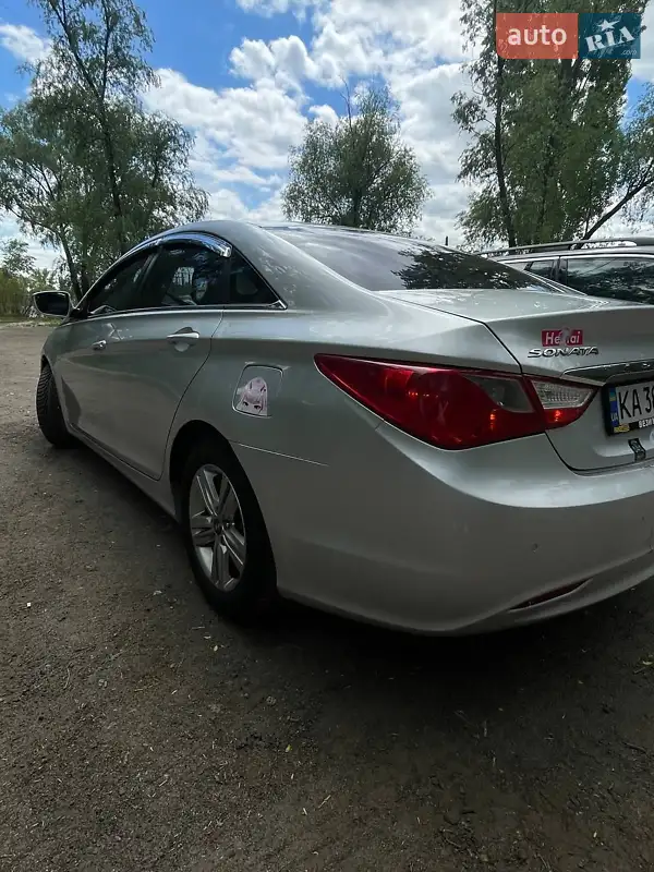 Седан Hyundai Sonata 2013 в 