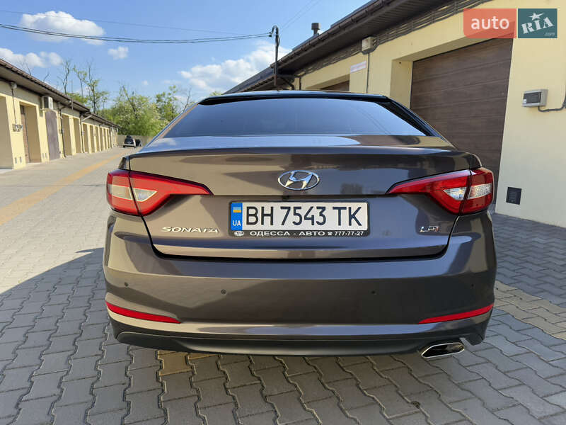Седан Hyundai Sonata 2015 в Измаиле