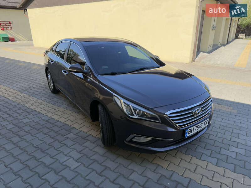 Седан Hyundai Sonata 2015 в Измаиле