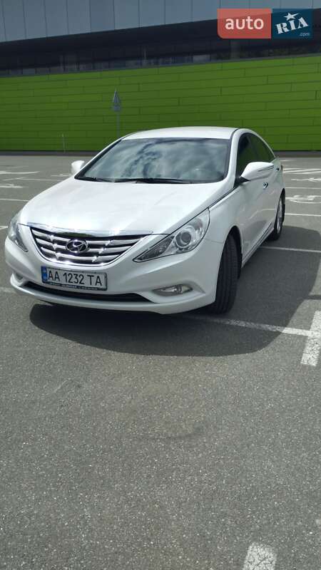 Hyundai Sonata 2012