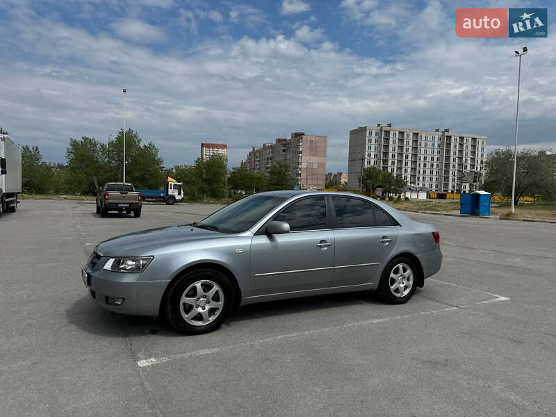 Hyundai Sonata 2008