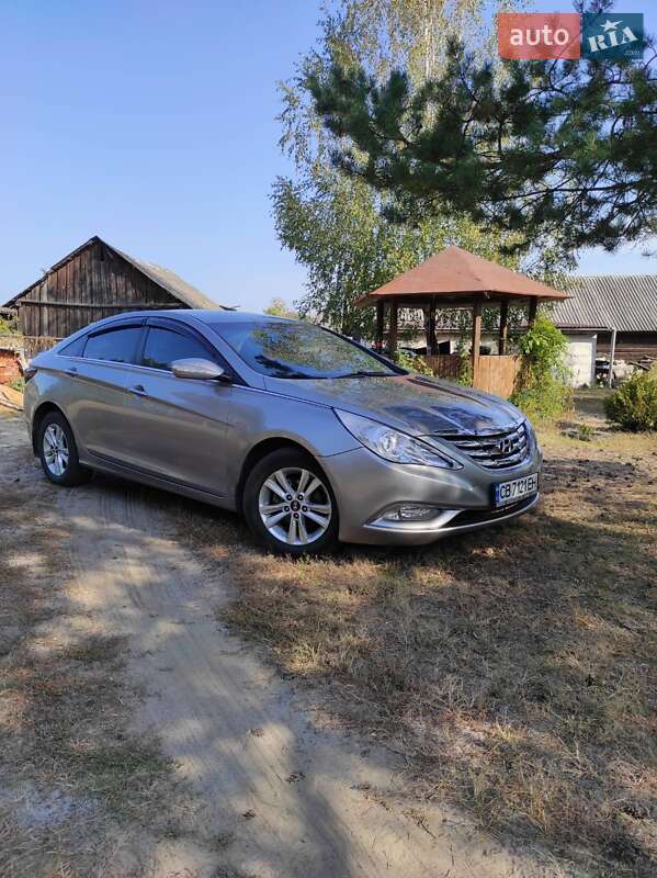 Седан Hyundai Sonata 2010 в Чернігові