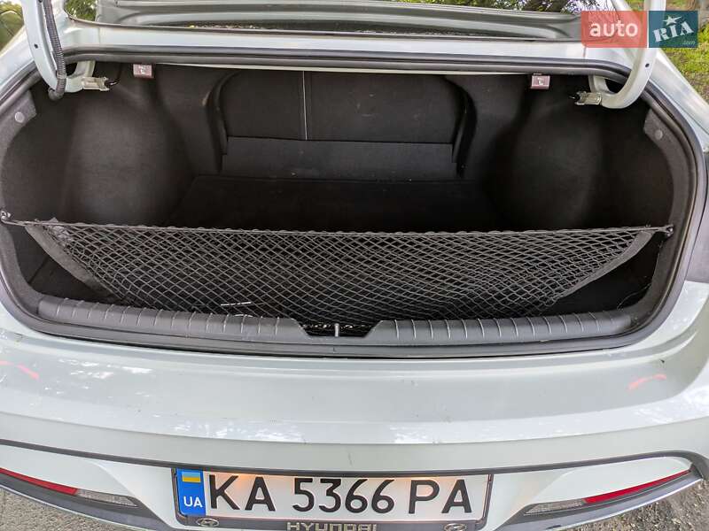 Седан Hyundai Sonata 2019 в Киеве
