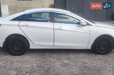 Седан Hyundai Sonata 2014 в 
