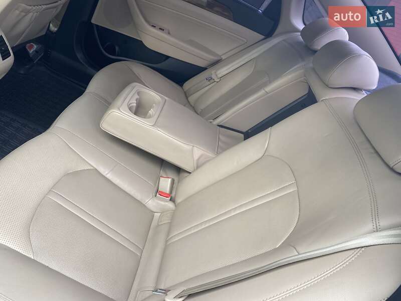 Седан Hyundai Sonata 2015 в Киеве фото 28 Седан Hyundai Sonata 2015 в Киеве