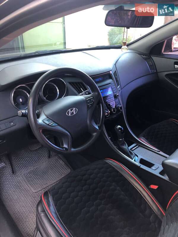 Седан Hyundai Sonata 2014 в Вольнянске