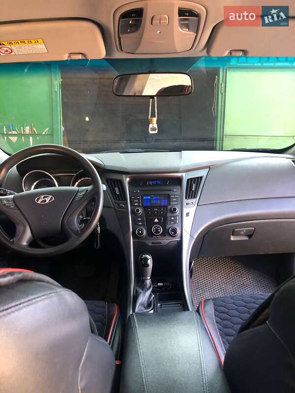 Седан Hyundai Sonata 2014 в Вольнянске