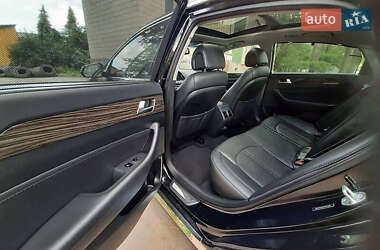 Седан Hyundai Sonata 2014 в 