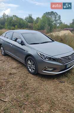Седан Hyundai Sonata 2016 в Новоднестровске