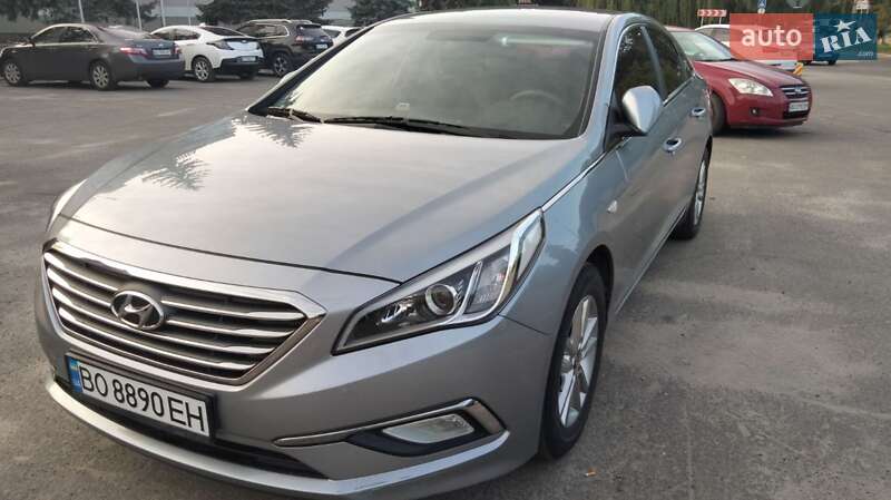 Седан Hyundai Sonata 2016 в Новоднестровске