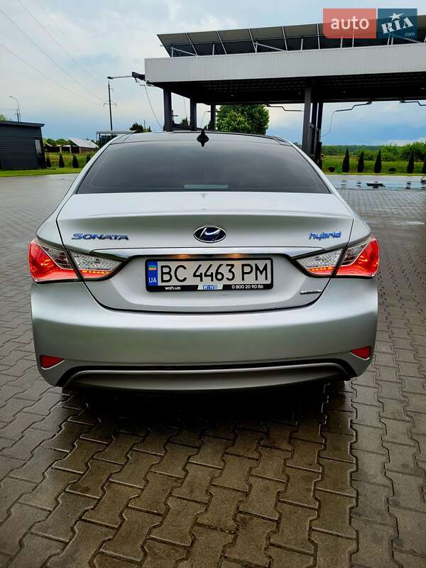 Седан Hyundai Sonata 2014 в Львове
