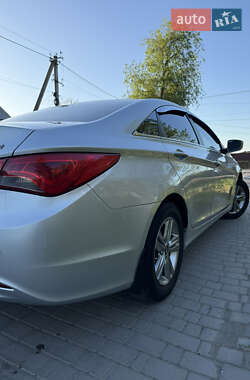 Седан Hyundai Sonata 2013 в 