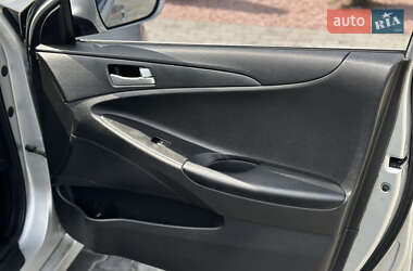 Седан Hyundai Sonata 2013 в 