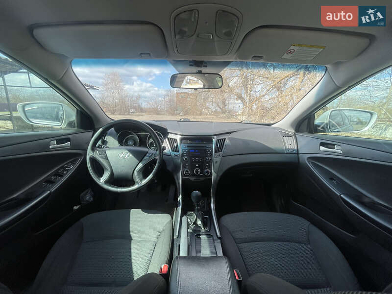 Седан Hyundai Sonata 2013 в Балаклії