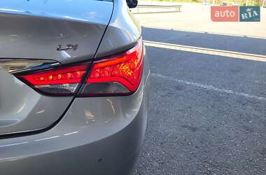 Седан Hyundai Sonata 2013 в 