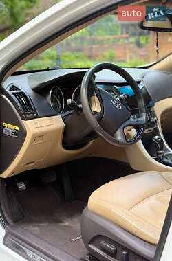 Седан Hyundai Sonata 2011 в 