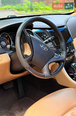 Седан Hyundai Sonata 2011 в 