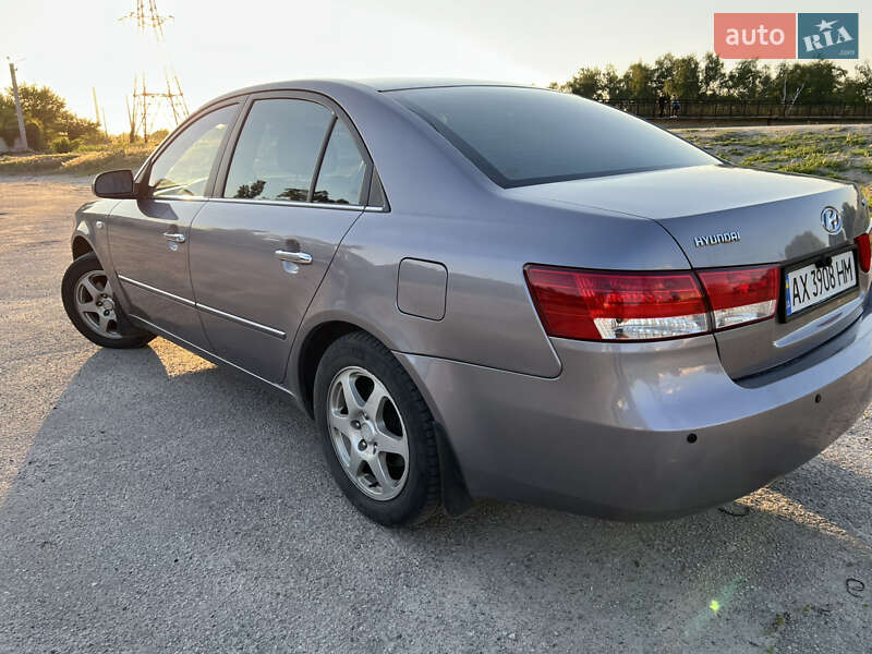Hyundai Sonata 2008