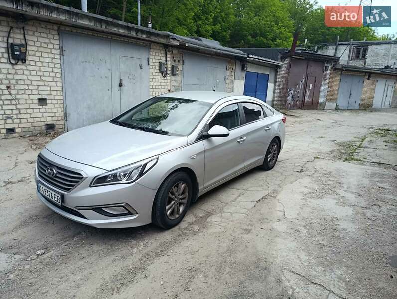 Седан Hyundai Sonata 2015 в 