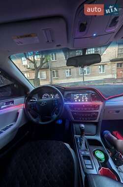 Седан Hyundai Sonata 2015 в Никополе