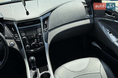 Седан Hyundai Sonata 2013 в 