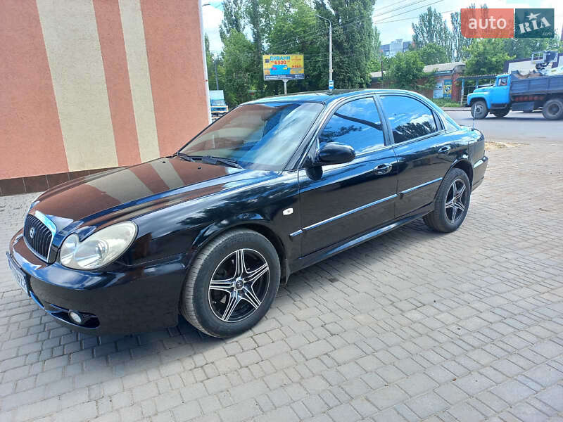 Hyundai Sonata 2004