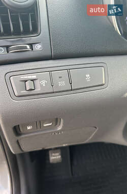 Седан Hyundai Sonata 2012 в Києві