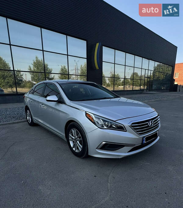 Седан Hyundai Sonata 2016 в Дніпрі