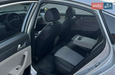 Седан Hyundai Sonata 2016 в 