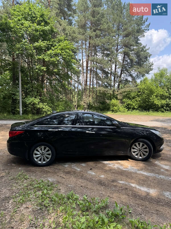 Седан Hyundai Sonata 2013 в Обухове