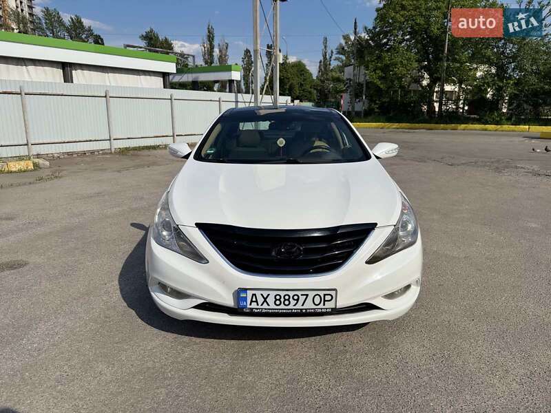 Hyundai Sonata 2012