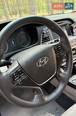 Седан Hyundai Sonata 2016 в 