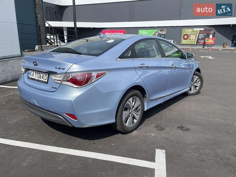 Седан Hyundai Sonata 2014 в Киеве