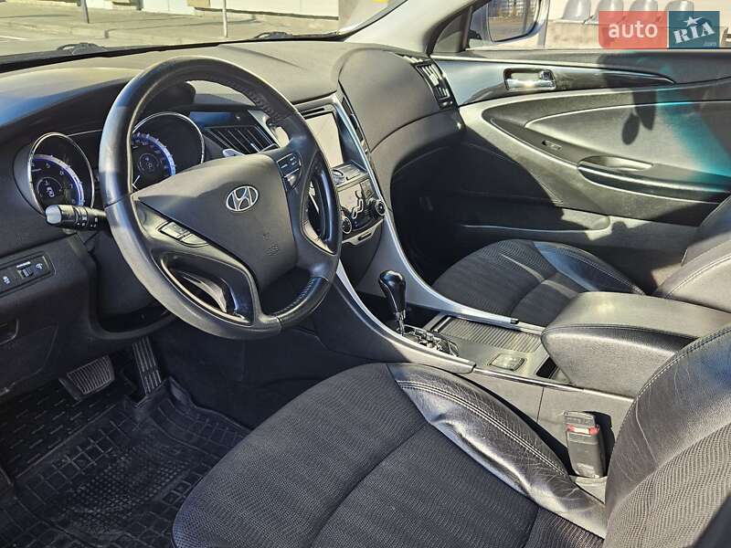 Седан Hyundai Sonata 2012 в Львові