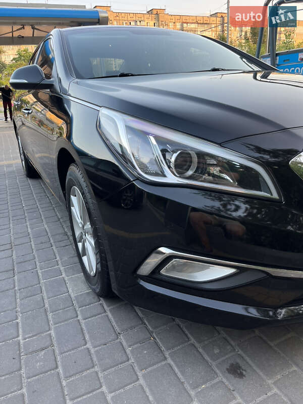 Седан Hyundai Sonata 2015 в Надвірній