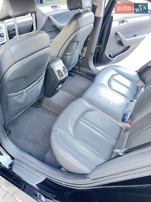 Седан Hyundai Sonata 2015 в Надвірній