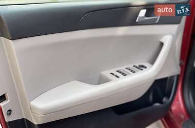 Седан Hyundai Sonata 2015 в 