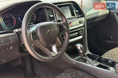 Седан Hyundai Sonata 2017 в 