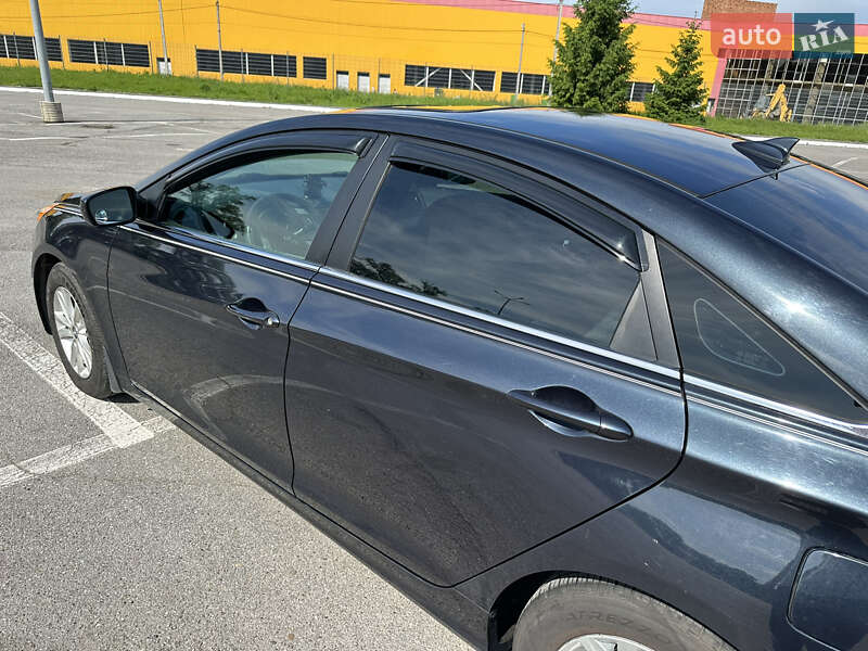 Седан Hyundai Sonata 2012 в Чернівцях
