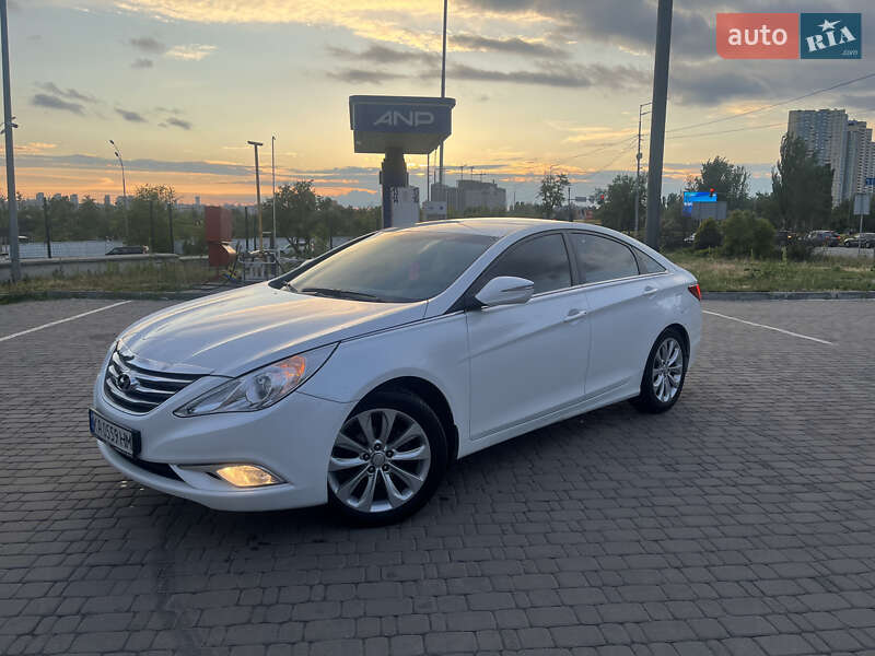 Седан Hyundai Sonata 2014 в Києві