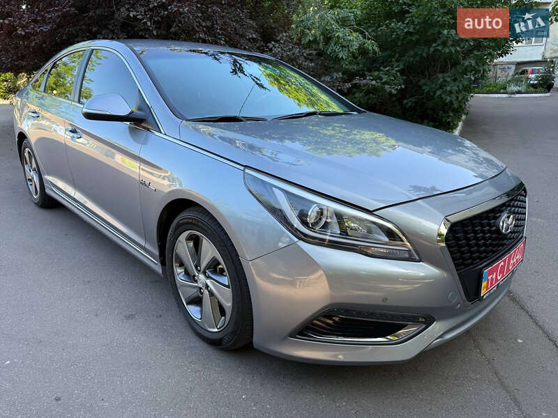 Седан Hyundai Sonata 2015 в 