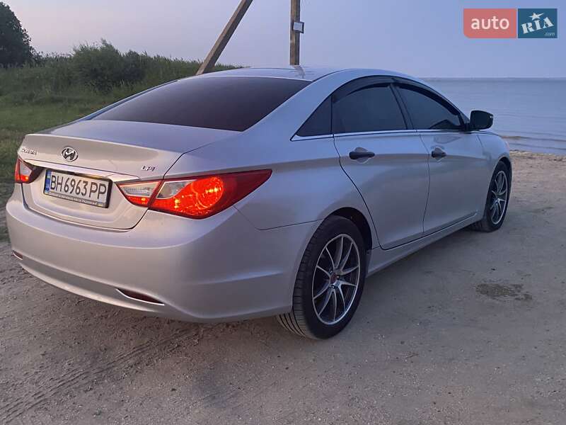 Седан Hyundai Sonata 2014 в Белгороде-Днестровском
