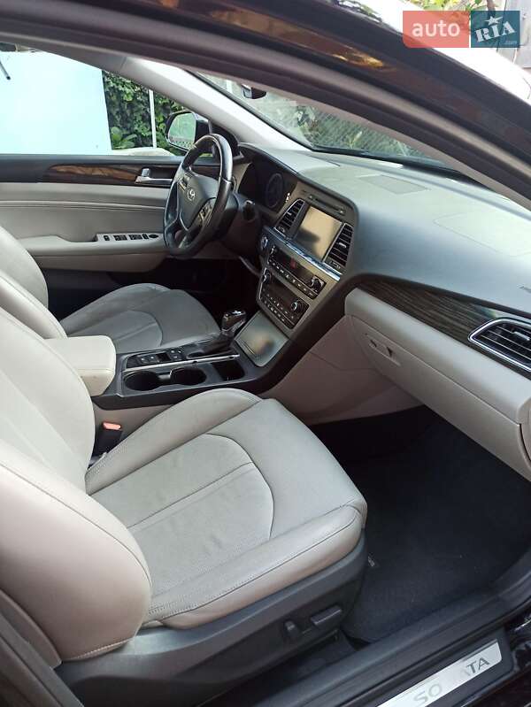 Седан Hyundai Sonata 2015 в Одессе