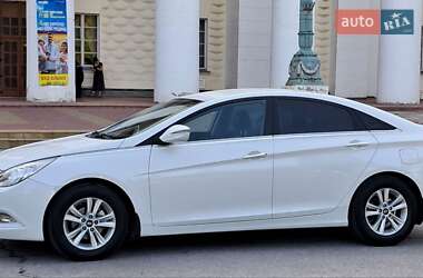 Седан Hyundai Sonata 2012 в Жовтих Водах