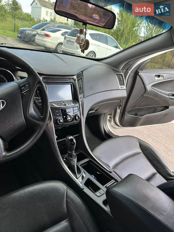 Седан Hyundai Sonata 2014 в Рівному фото 36 Седан Hyundai Sonata 2014 в Рівному