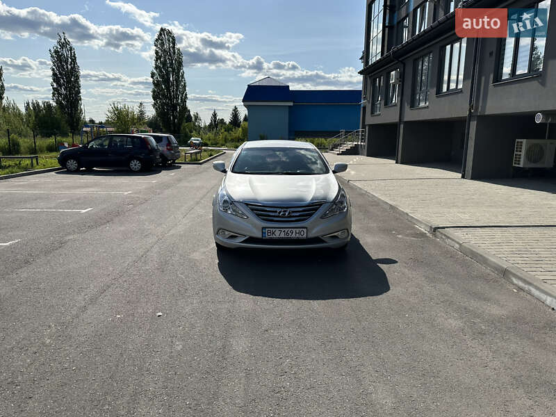 Седан Hyundai Sonata 2014 в Рівному фото 41 Седан Hyundai Sonata 2014 в Рівному