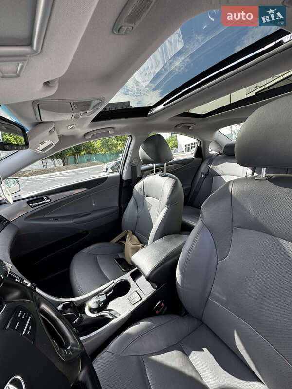 Седан Hyundai Sonata 2013 в Одессе