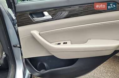 Седан Hyundai Sonata 2015 в 